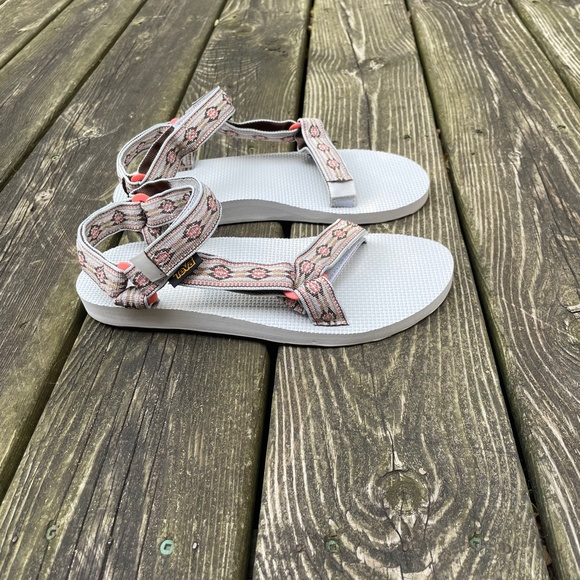 Teva Women's Sandals Size 9 - Picture 5 of 10